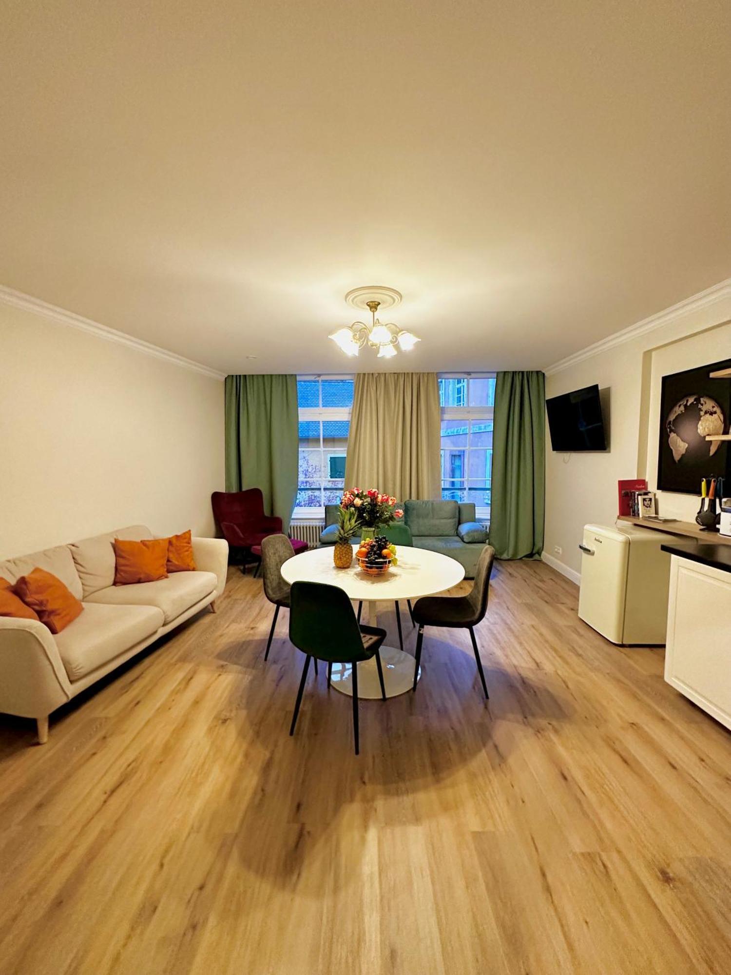 Apartment Hirsch